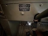 une machine qui se trouve à l'intérieur d'un bâtiment