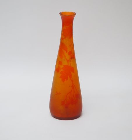 ÉTABLISSEMENTS GALLÉ (1904-1936)
Vase priforme à long col évasé e...