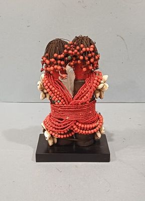 Double poupée de fertilité Ham Pilu, Fali, Camerou…