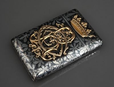 Superbe étui à cigarettes et à allumettes en argent émaillé d'un motif - Photo 1