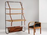 une image représentant une chaise et une étagère dans une pièce