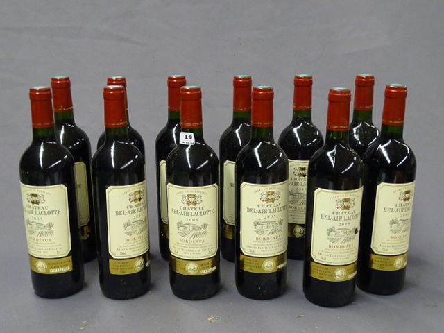 CHATEAU BEL-AIR LACLOTTE : 12 bouteilles BORDEAUX, année 2005(bou...