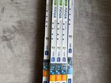 une pile de télécommandes Wii empilées les unes sur les autres