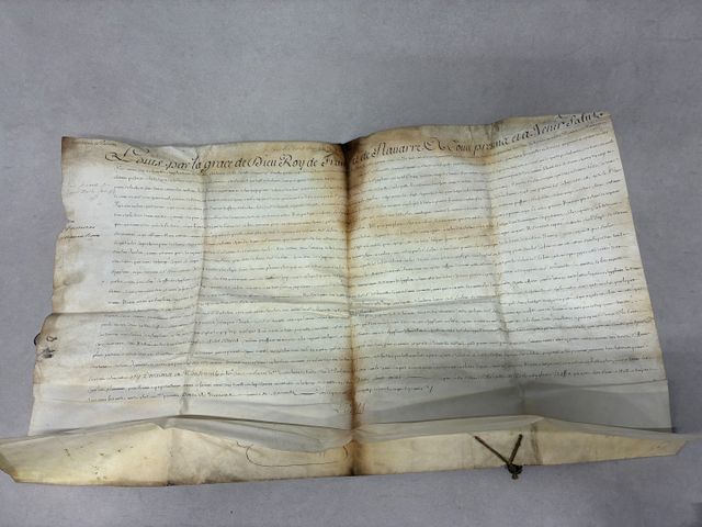 Parchemin, Septembre 1715 - lettre de rémission et pardon, docume