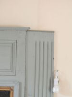 TRUMEAU de cheminé en bois mouluré, sculpté et laqué gris à … (photo 4)
