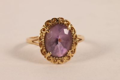 Bague en or jaune 750 ‰ sertie d'une améthyste de forme oval… - Photo 1