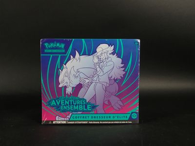 la boîte est vide et prête à être utilisée comme jeu de cartes