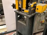 a picture of a machine that is sitting in a warehouse