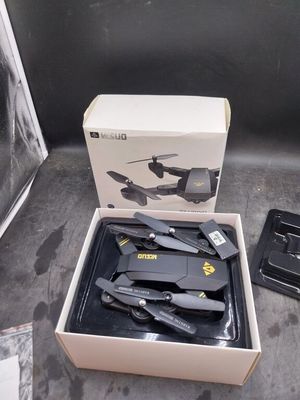 une boîte contenant tout un tas d'outils