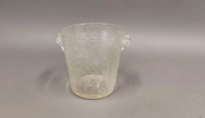 LA ROCHERE. Seau à champagne en verre bullé transparent.