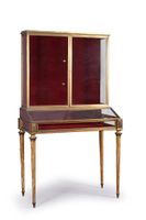Grande vitrine en bois, laiton et bronze doré ouvrant part d… (photo 2)