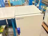 une photo d'une machine installée dans une usine