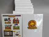 une photo d'une boîte de cartes de wopong posée sur une table