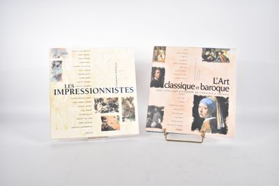 deux livres posés l'un à côté de l'autre sur une table