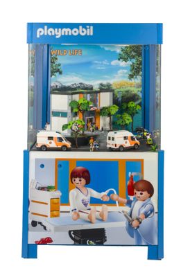 une photo d'un Playmobil représentant une femme dans la cuisine
