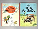 deux livres posés sur une table