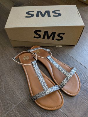 Paire de chaussures de marque SMS