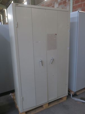 Armoire métal d'atelier 120x41xh199, Mise à prix 40 - Photo 1