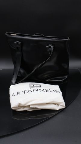 LE TANNEUR – Sac en cuir noir avec son Dustbag
