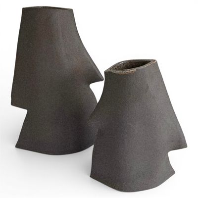 Guylène GALANTINE «Flat & Thin » Réunion de 2 vases en grès …
