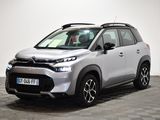 le nouveau suv de citrole est garé dans une salle d'exposition