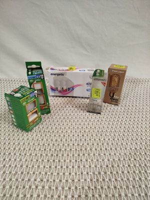Lot de 155 boites d'ampoules - Différents modèles