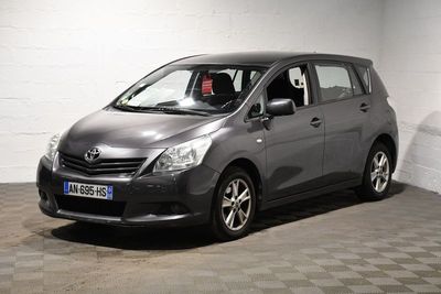VP TOYOTA VERSO 2.0 D4D 125ch DYNAMIC - Dmec : 12/03/2010-18…