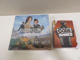 Deux DVD sont posés l'un à côté de l'autre sur une table