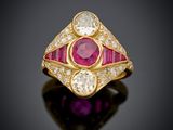 une bague en rubis et diamants