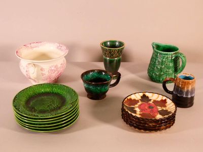 Objets en faïence et céramique: Six assiettes verte à décor … - Photo 1