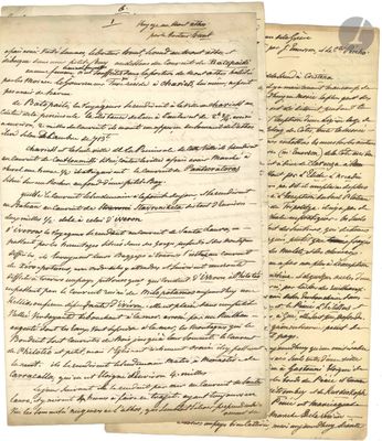 une lettre écrite à l'encre noire sur une feuille de papier