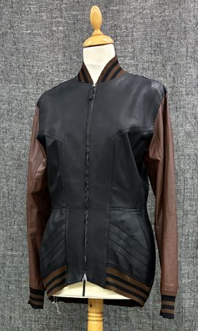 JEAN-PAUL GAULTIER Femme - Veste en cuir d’agneau noir et manches...