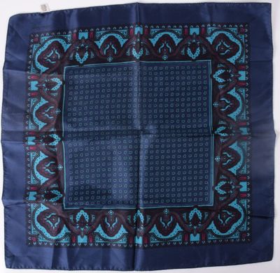 ALAIN FIGARET Pochette en soie bleue