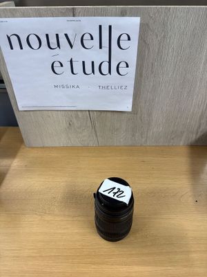 * Objectif Canon EFS 18-135mm petit choc - Photo 1