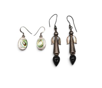 trois paires de boucles d'oreilles avec aba aba aba aba aba aba aba aba aba aba aba aba aba aba aba aba