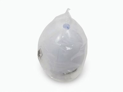 une image représentant un sac en plastique transparent sur lequel figure un point bleu