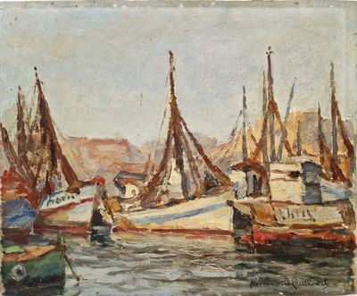 de nombreux bateaux amarrés les uns près des autres