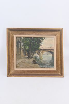 tableau représentant un pont enjambant une rivière, avec un homme assis sur un banc devant celui-ci