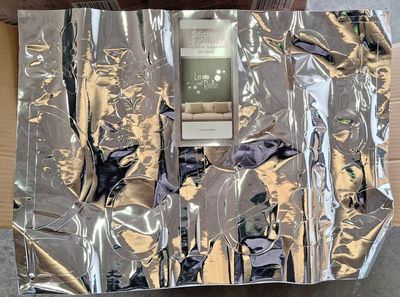 14 / 1 palette de 100 kg de stickers muraux argentés et… - Photo 1