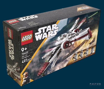 une boîte contenant des sets Lego Star Wars sur fond bleu