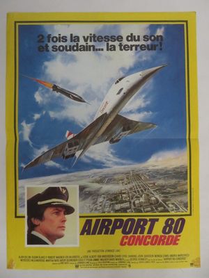L'affiche du film « Airport 80 » est accrochée au mur.