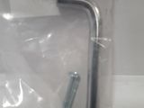 une photo d'un petit troglodyte dans un sac en plastique