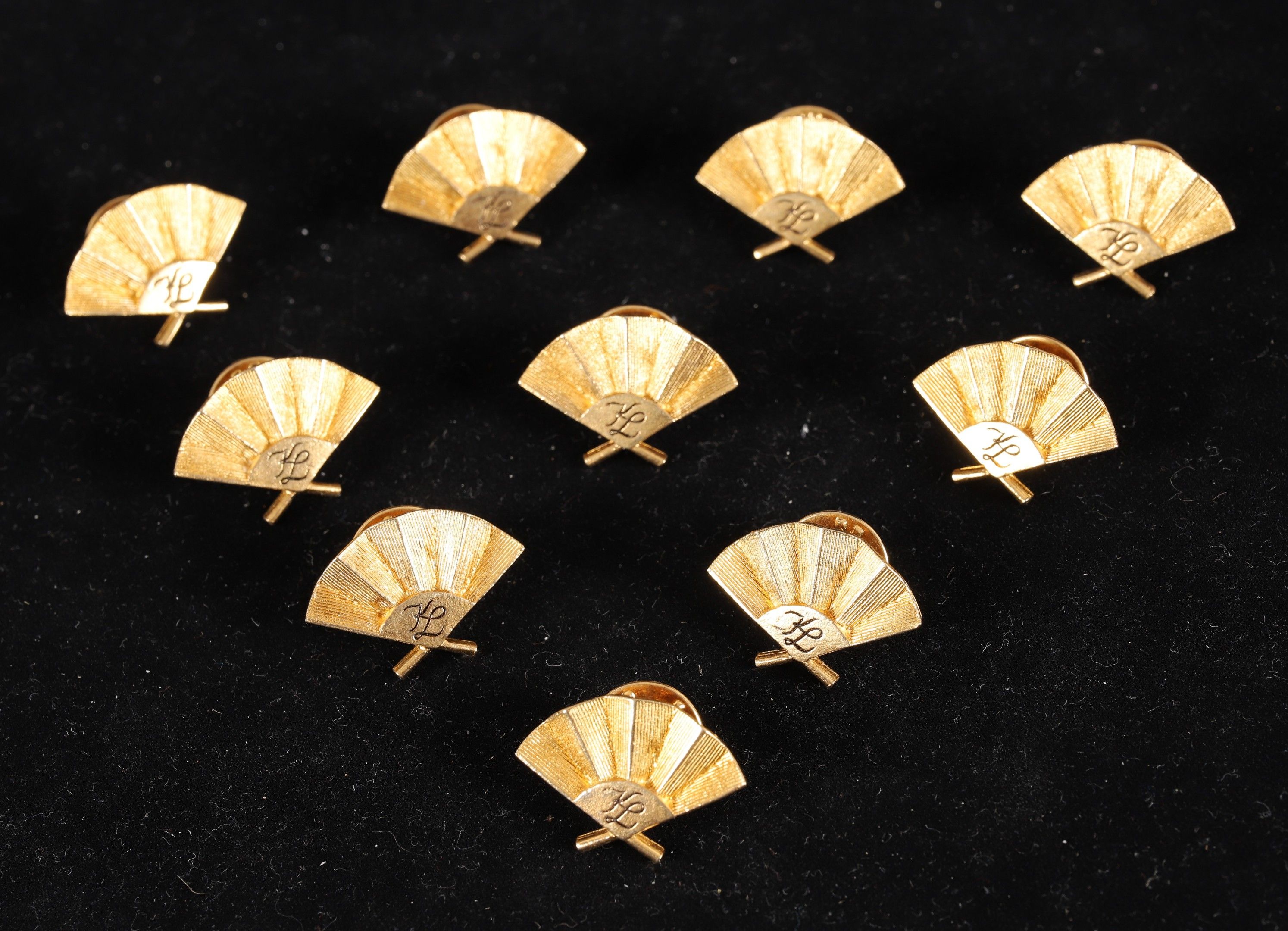 Objets d'art & Curiosités