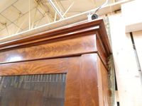 Très élégante vitrine en acajou et placage d'acajou ouvrant … (photo 3)