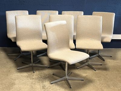 Arne JACOBSEN (1902-1971), designer, pour Fritz HANSEN, édit…