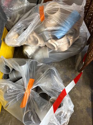 3 sacs de lots de raccords pvc et divers-vendu en l'état - Photo 1