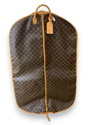 louis vuitton garment bag