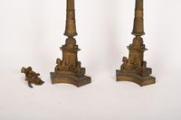Paire d'importants candélabres à sept lumières en bronze cis… (photo 3)