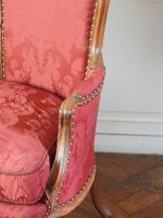 BERGERE en hêtre mouluré et sculpté à dossier cintré, les su… (photo 4)