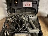 une boîte à outils qui contient tout un tas d'outils